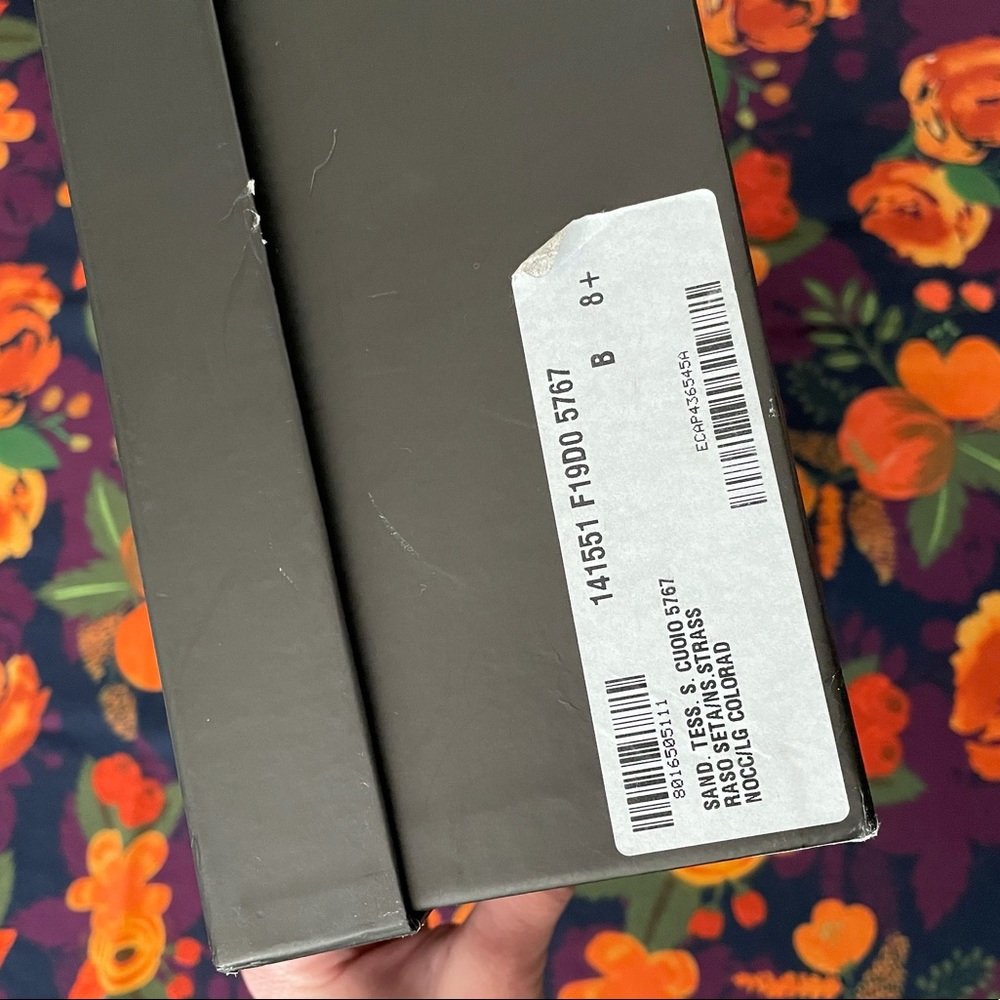 Gucci Crystal Embellished Sandals - Picture 8 of 9